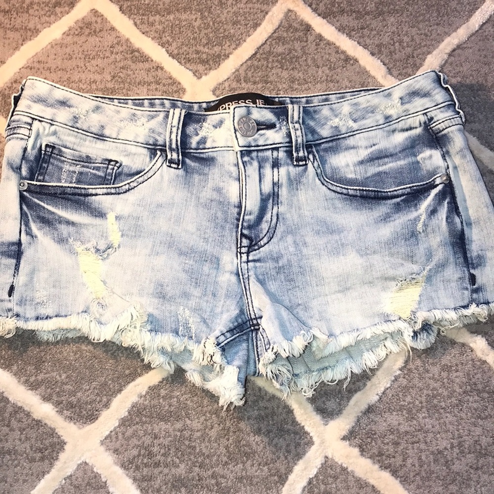 5$EXPRESS•SHORTS